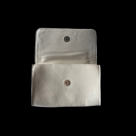 October Jaipur Vegan Leather Envelope Clutch, NWOT - Picture 3 of 7